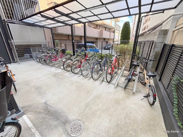 Mv.imp大阪塚本　仲介手数料無料の駐車場