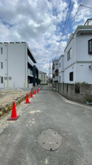 【前面道路含む現地写真】