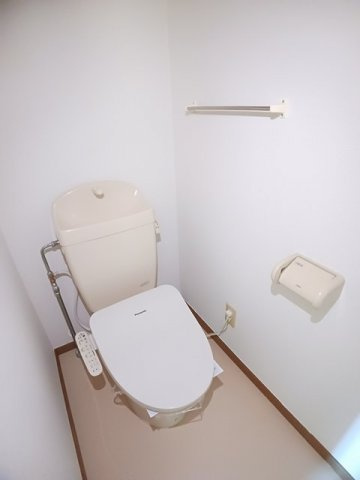 シンサリティ．ＭⅡ　Ｂのトイレ|落ち着いた色調のトイレです