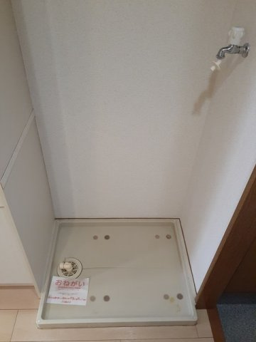 ニューシャルマン福成の内装