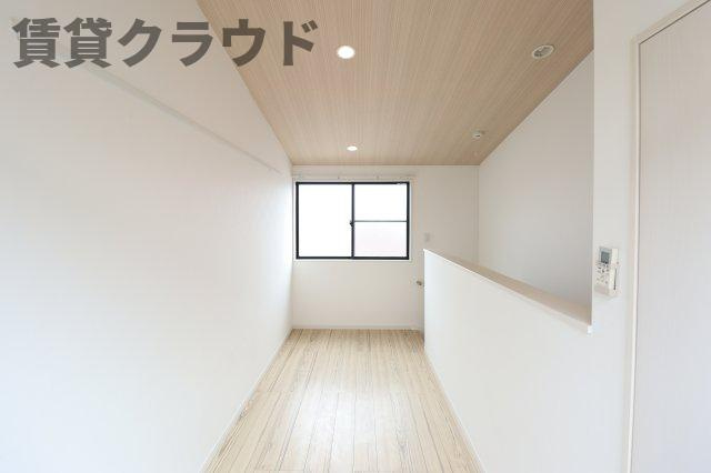 クノッソス末広の洋室|明るい洋室です