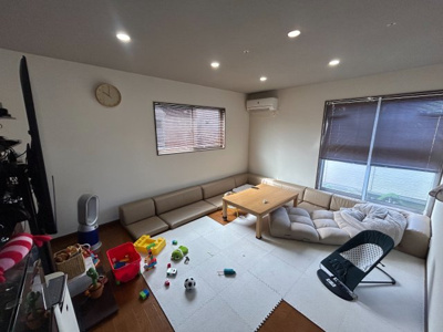 【居間・リビング】 | 伊勢崎市国定町　中古戸建て