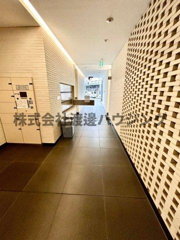 ルナコート江坂のエントランス