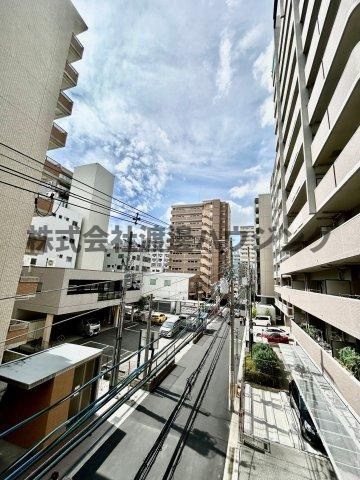 キャロル江坂の展望