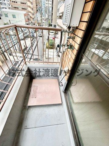 キャロル江坂の設備|洗濯機置場