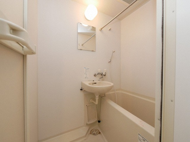 ベルシモンズ大阪港の浴室