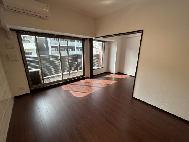 プレジオ恵美須の居間・リビング