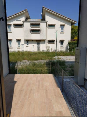 【庭】 | 高知市一ツ橋町2丁目　新築売家　3LDK | 庭　デッキ