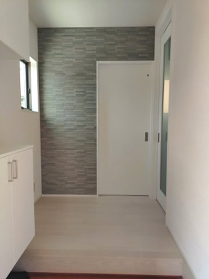 【玄関】 | 高知市一ツ橋町2丁目　新築売家　3LDK | 玄関ホール