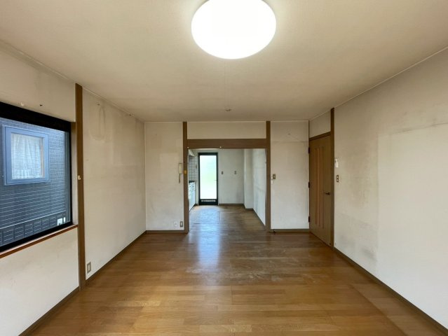 【居間・リビング】 | 玉村町斎田　中古住宅