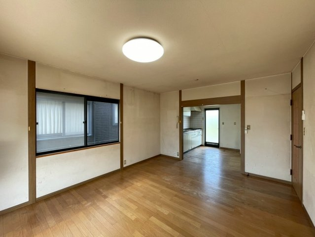 【居間・リビング】 | 玉村町斎田　中古住宅