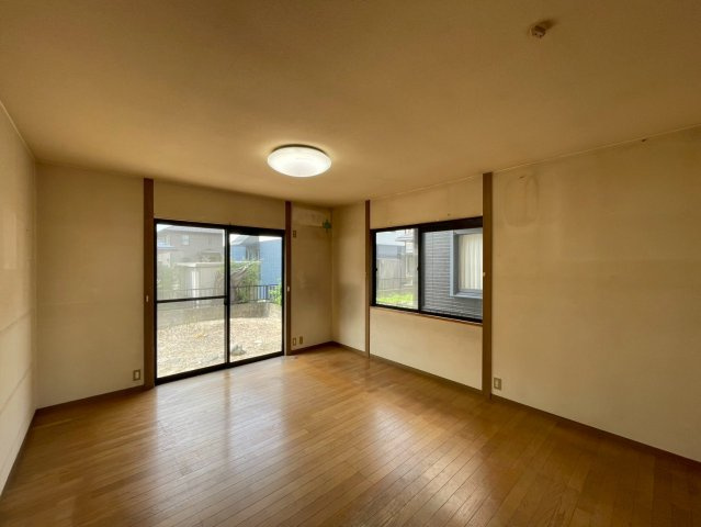 【居間・リビング】 | 玉村町斎田　中古住宅