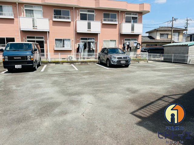 エグゼサカエの駐車場|駐車場完備です