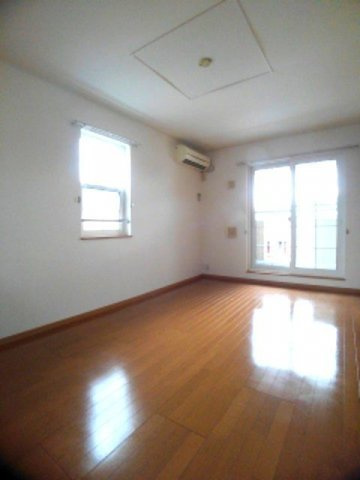 オーブ　メゾン　アミナ　Ａ棟の居間・リビング