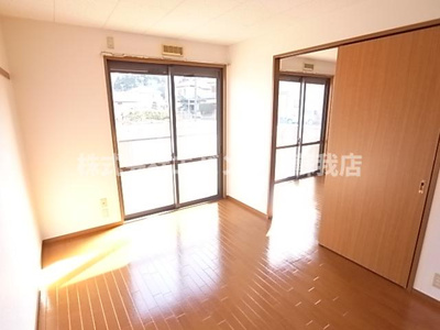 【寝室】 | メゾンひまわり