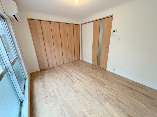 二宮マンションの寝室