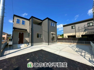 【駐車場】 | LiveleGarden.S下野石橋第1　3号棟 | お車並列２台分ご用意しております♪
