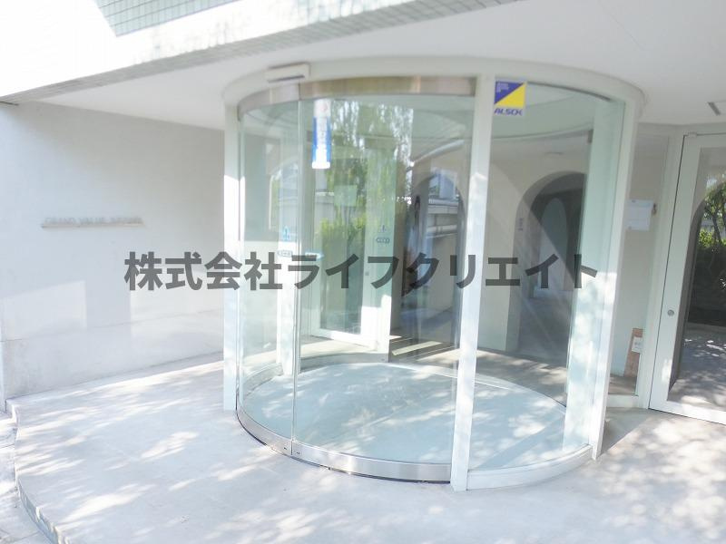 グランバリュー八王子北野のエントランス