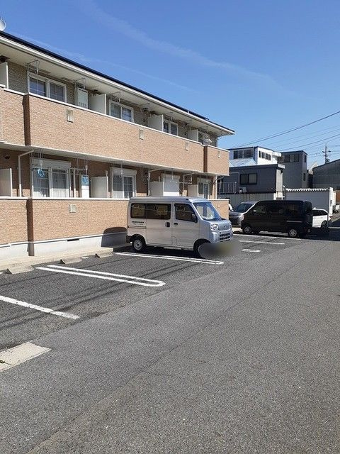 アイリス柿本Ｂの駐車場