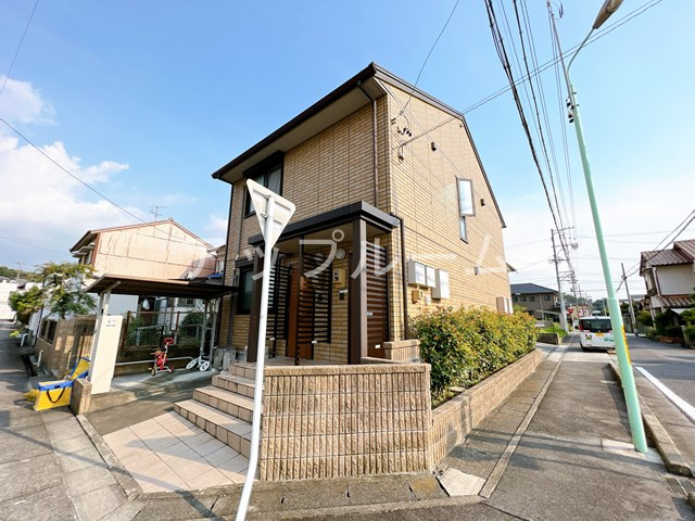 カマアイナ タカシマのエントランス