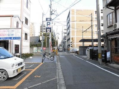 カーサ・ドマーニの周辺|前面道路