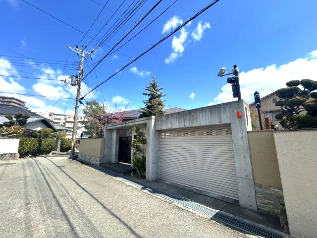 宝塚市鶴の荘　戸建　の外観