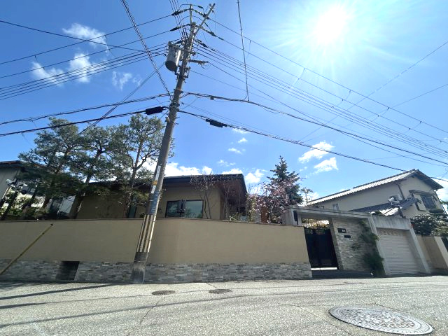 宝塚市鶴の荘　戸建　の外観