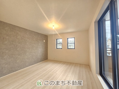 【洋室】 | LiveleGarden.S下野石橋第1　4号棟 | 過ぎ行く時間をゆったりと感じる事ができる落ちついた空間。