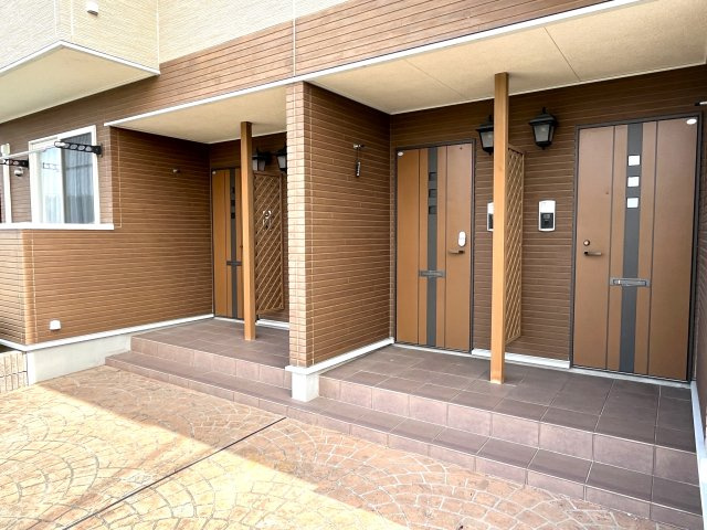 グランツオーヴェルⅡのエントランス