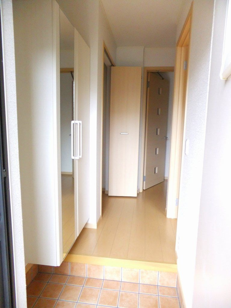 ベル　ファーストの玄関