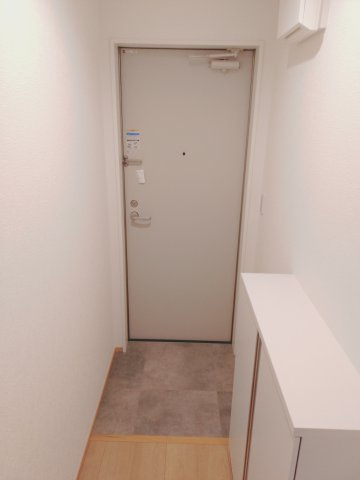 【玄関】 | KS　BASE夏見 | スッキリまとまった玄関です