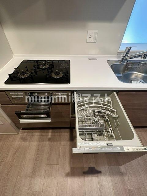 クレヴィアタワー御堂筋本町の駐車場