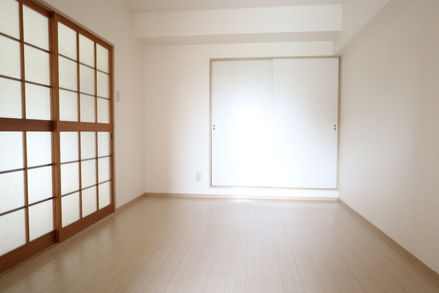 ハーバーグランドハイツ杉浦の洋室