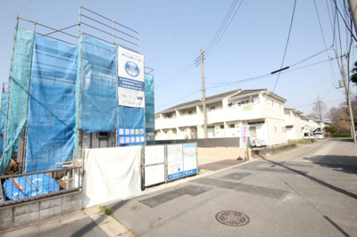 【前面道路含む現地写真】 | 彦倉全3棟1号棟