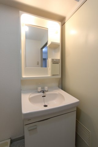 第６グランドハイツ服部の洗面所|別部屋のお写真で参考写真となります。