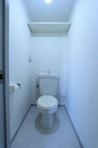 第６グランドハイツ服部のトイレ