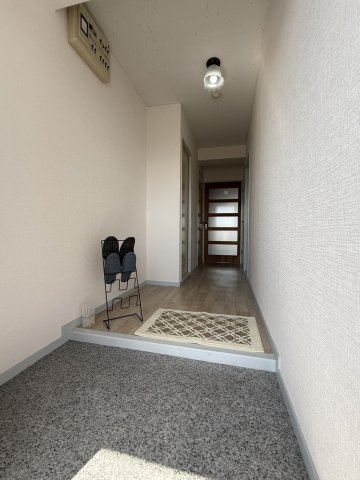 本宮ハイツ山田の玄関