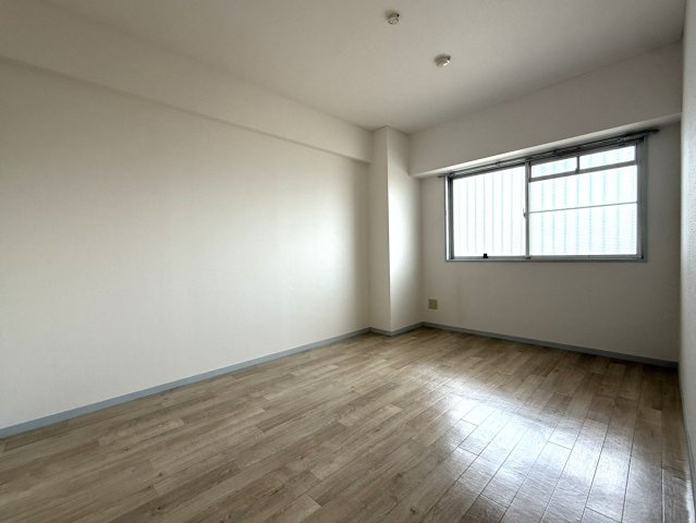 本宮ハイツ山田の洋室