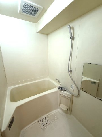 本宮ハイツ山田の浴室