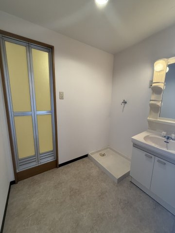 第５グランドハイツ鬼頭の洗面所