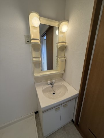 第５グランドハイツ鬼頭の独立洗面台