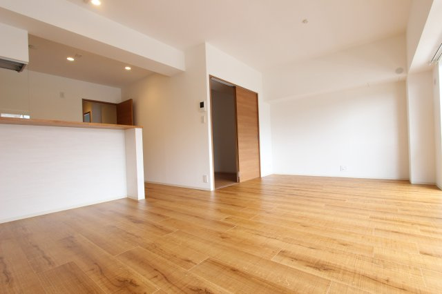 レジデンス光和Ⅱの居間・リビング