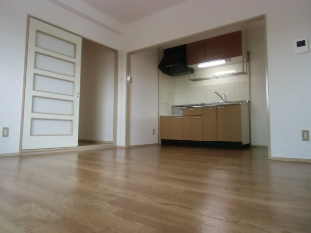 アーバンハイツの居間・リビング|他のお部屋の写真です。