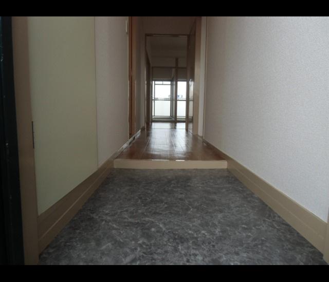 アーバンハイツの玄関