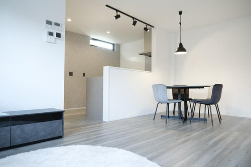 久世築山町の居間・リビング