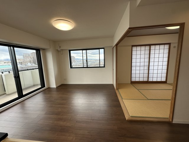 APAガーデンコート鳳西町壱番館の居間・リビング