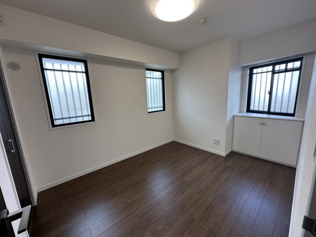 APAガーデンコート鳳西町壱番館の洋室