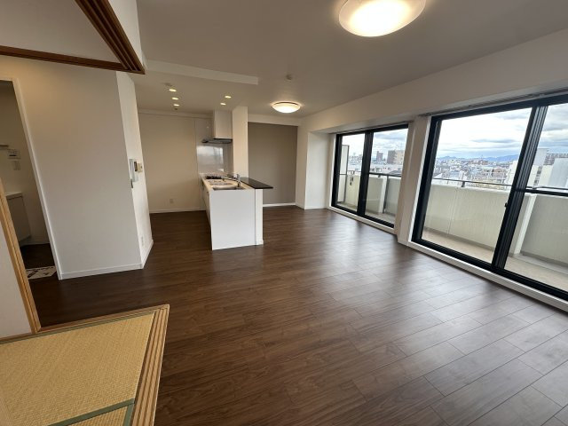 APAガーデンコート鳳西町壱番館の居間・リビング