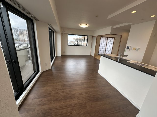 APAガーデンコート鳳西町壱番館の居間・リビング