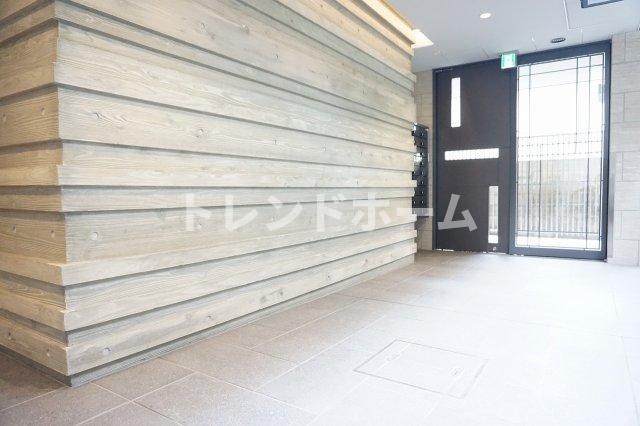 アザレア梅田のエントランス|選べる家電プランあり！！